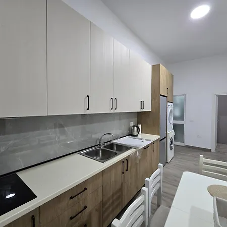 Amar's - 6 Guests, 2 Rooms, Apartment