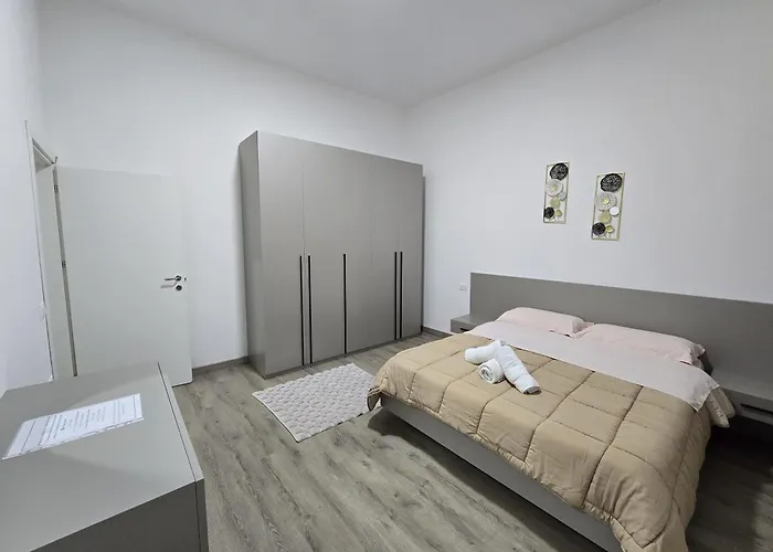 Amar's - 6 Guests, 2 Rooms, *